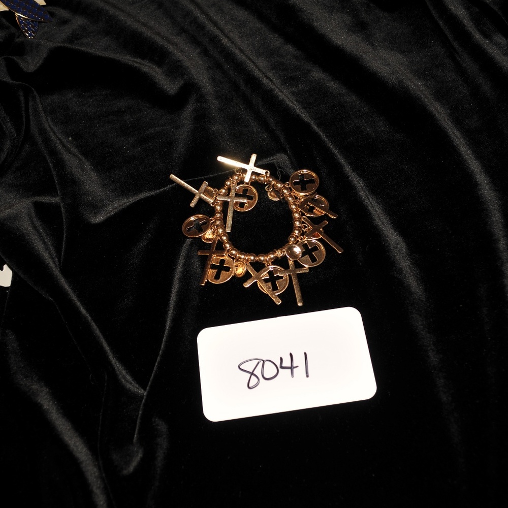Gold Cross Stretchable Bracelet 8041 - Picture 6 of 6